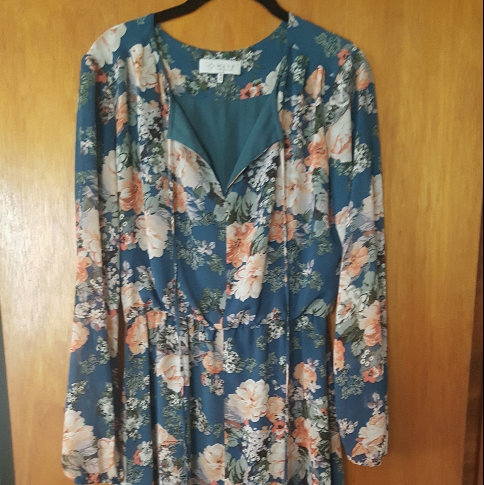 Long sleeve midi dress